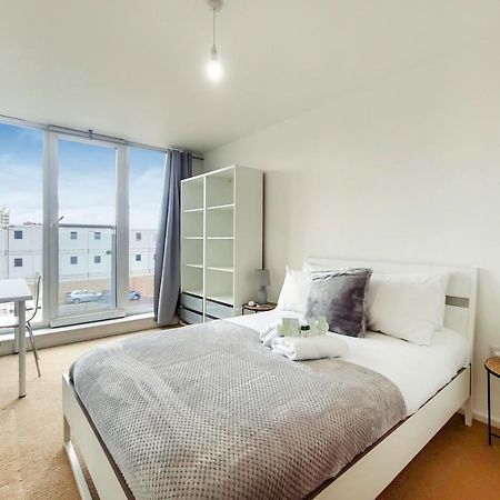 Free Parking - Two Bed Apartment By London Docklands Εξωτερικό φωτογραφία
