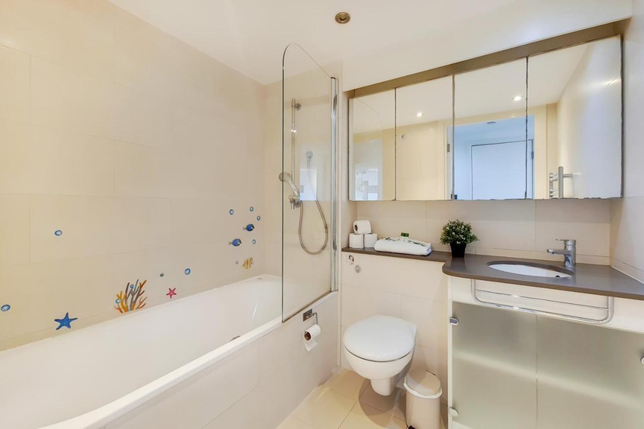 Free Parking - Two Bed Apartment By London Docklands Εξωτερικό φωτογραφία
