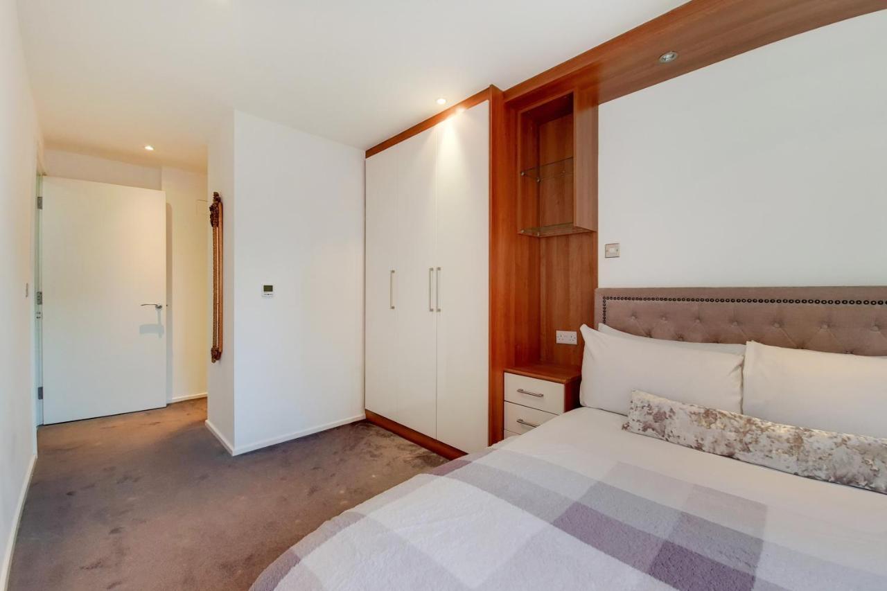 Free Parking - Two Bed Apartment By London Docklands Εξωτερικό φωτογραφία